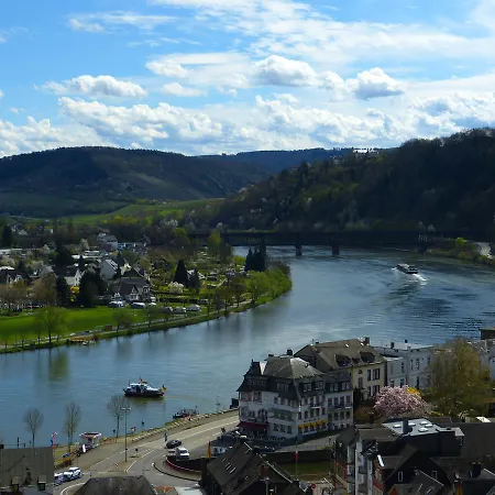 Hotel & Cafe Bellevue Alf