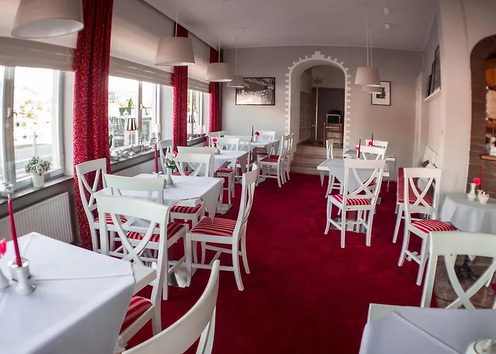 & Cafe Bellevue Hotel 3*