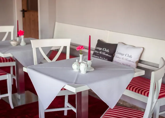 & Cafe Bellevue 3* Alf